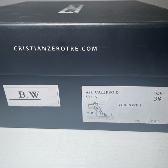 Black and White High-Top Sneakers - Picture 5 of 13